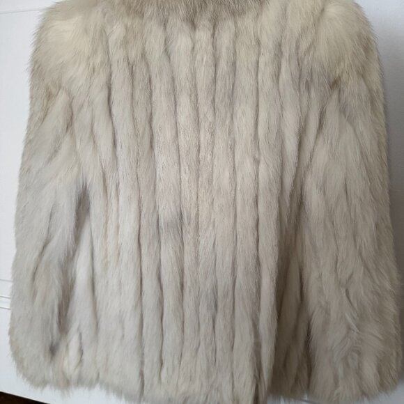 White Saga Fox Fur Coat - Picture 2 of 11